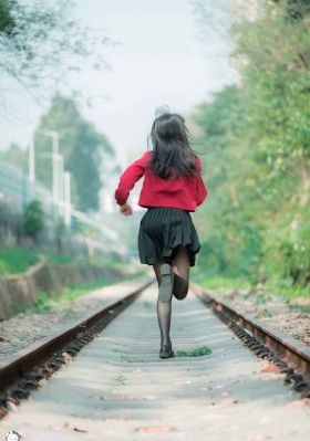 慕遥东南飞